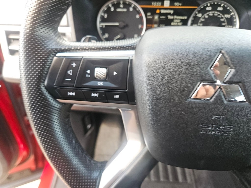 Thumbnail: 2024 Mitsubishi Outlander - 22