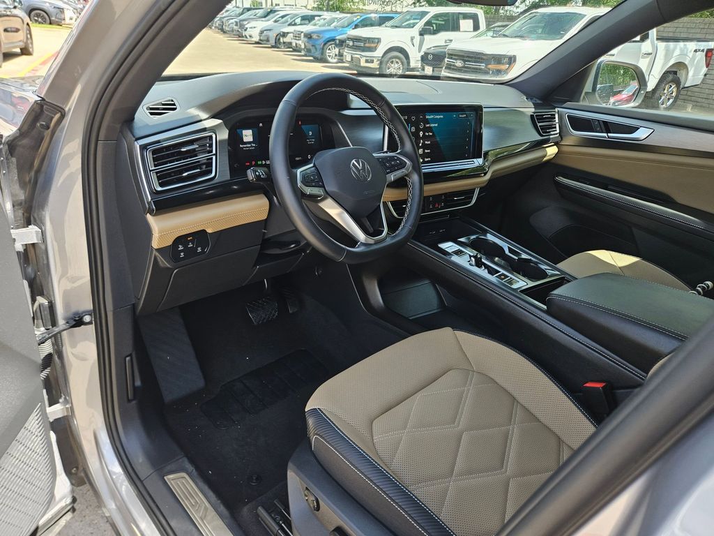 Thumbnail: 2025 Volkswagen Atlas - 13
