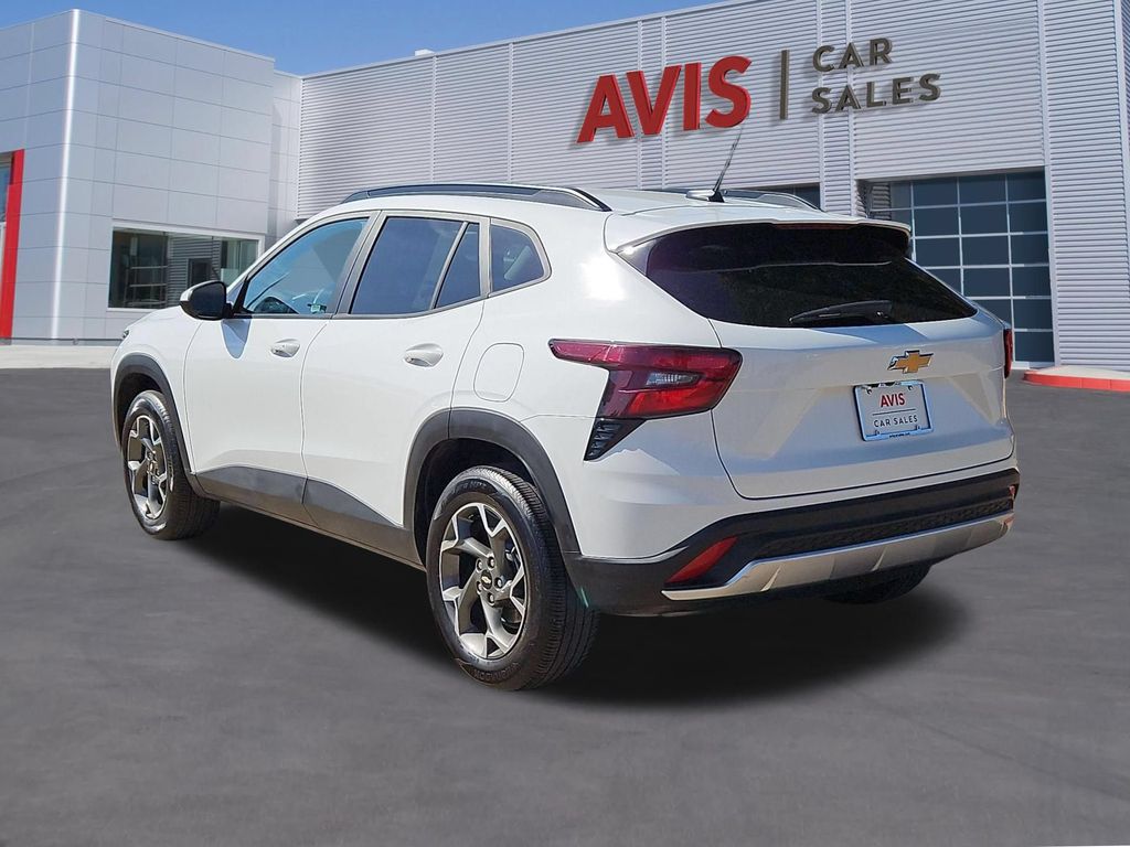 Thumbnail: 2025 Chevrolet Trax - 9
