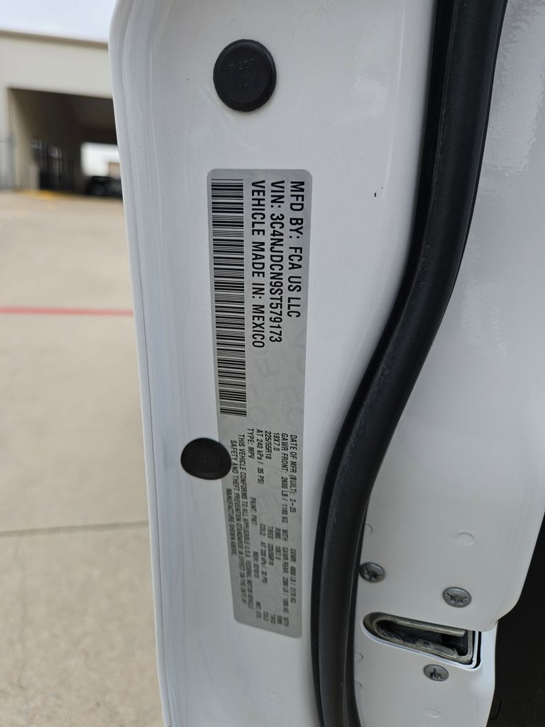 Thumbnail: 2025 Jeep Compass - 30