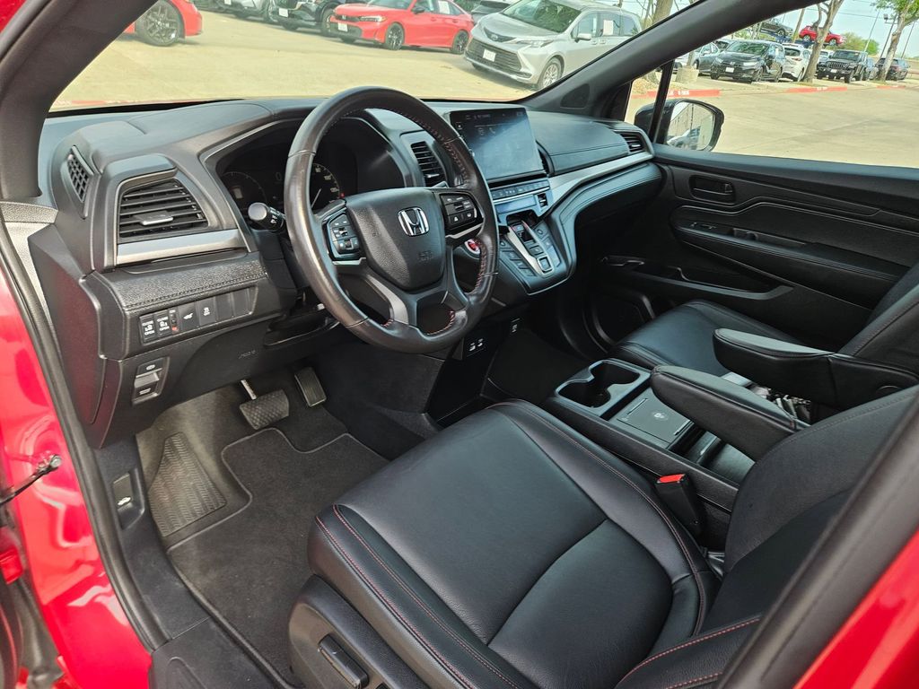 Thumbnail: 2025 Honda Odyssey - 13