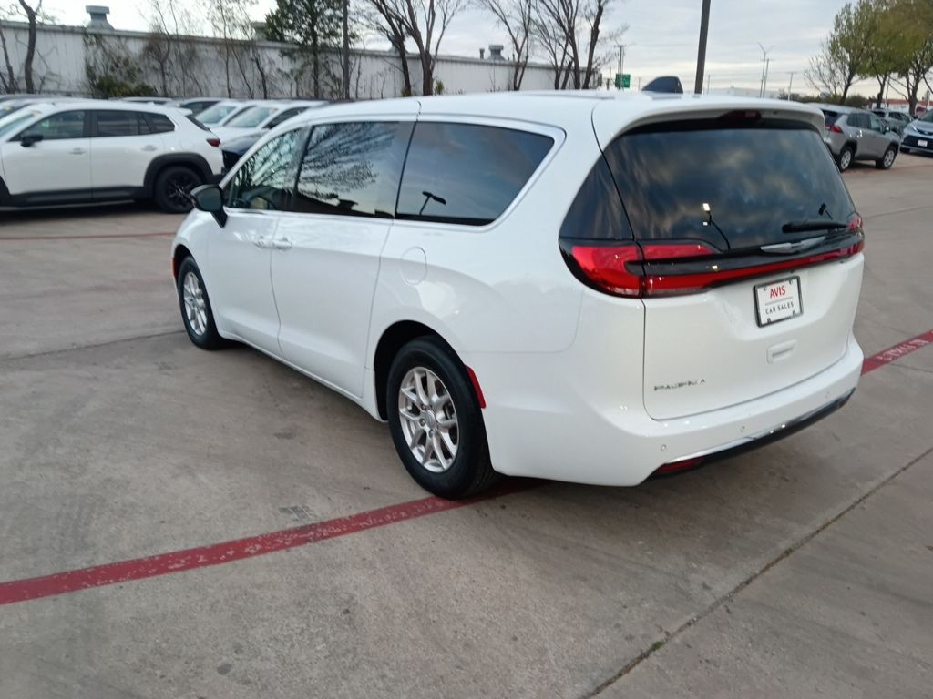 Thumbnail: 2025 Chrysler Pacifica - 12