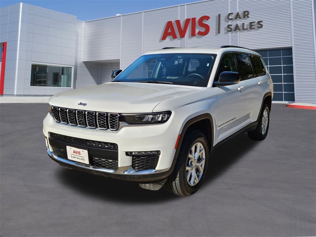 2023 Jeep Grand Cherokee Limited Edition Hero Image
