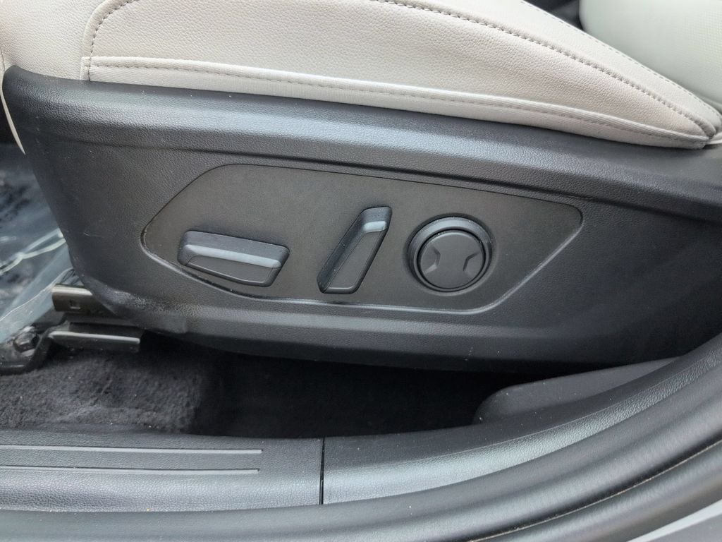 2025 Hyundai Santa Cruz SEL - Photo 14
