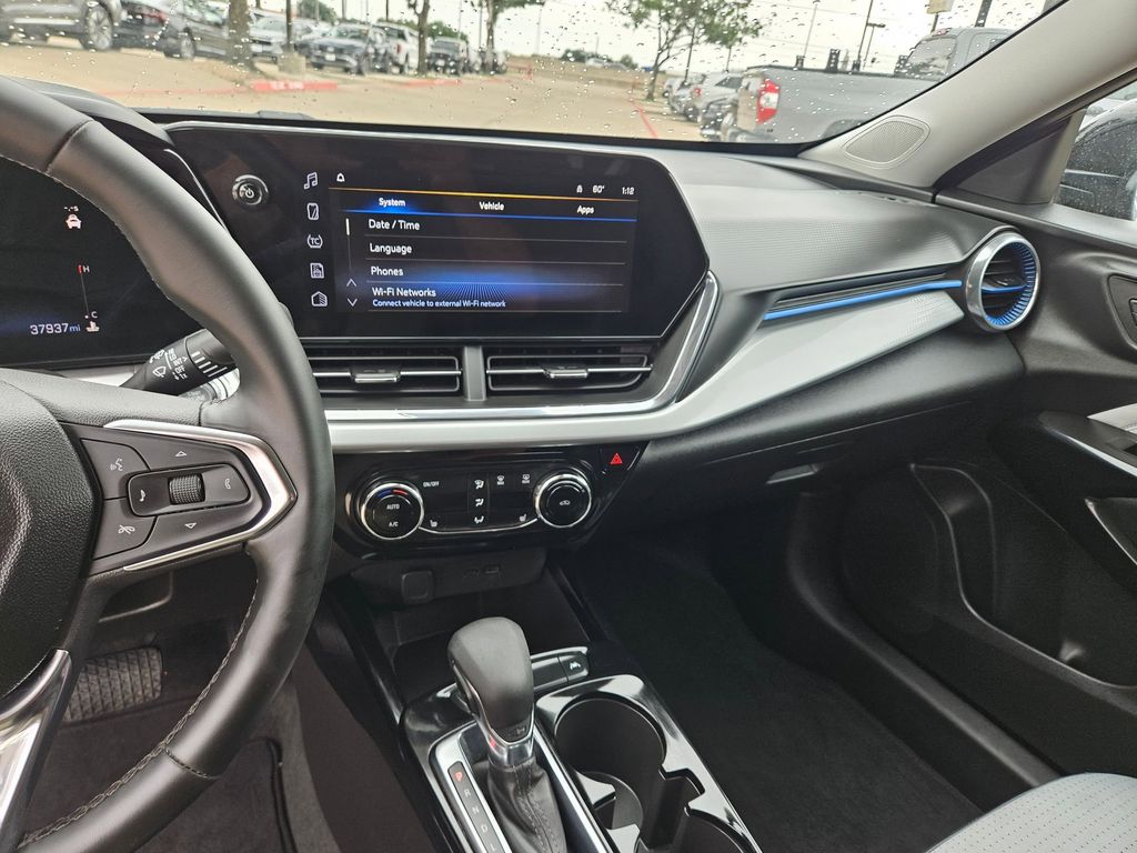 Thumbnail: 2025 Chevrolet Trax - 20