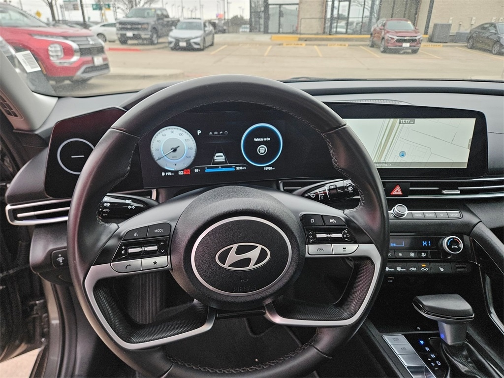 Thumbnail: 2025 Hyundai Elantra - 17