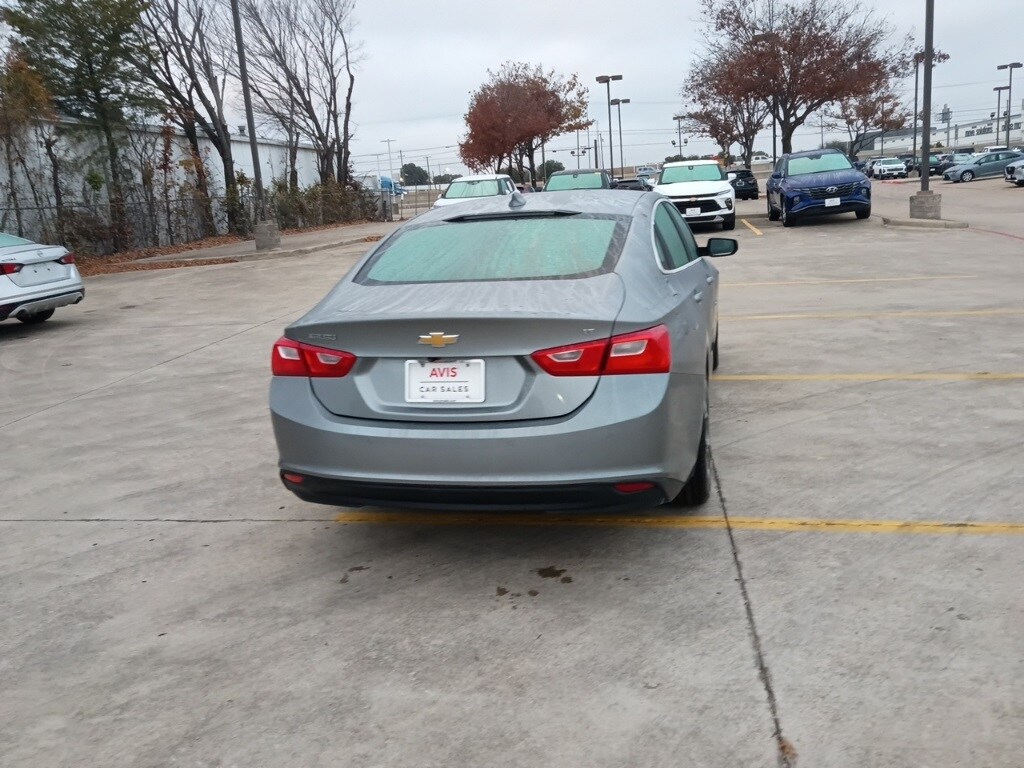 Thumbnail: 2024 Chevrolet Malibu - 10