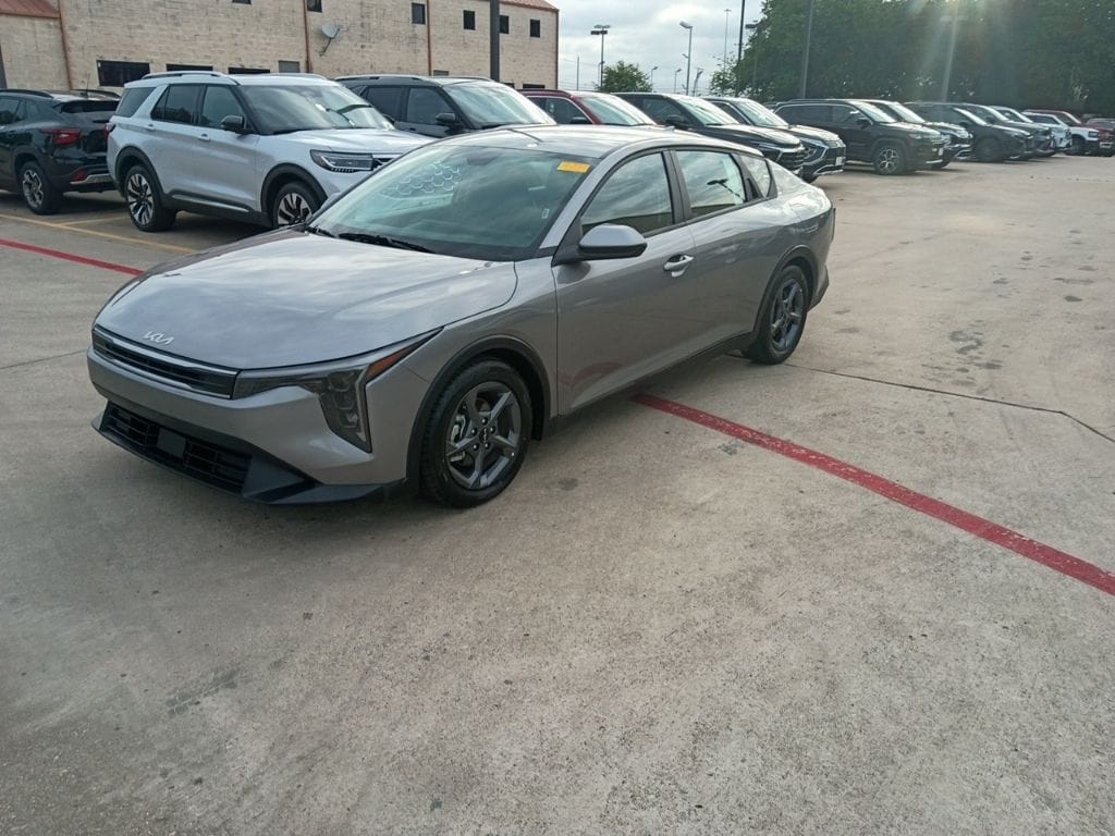 2025 Kia K4