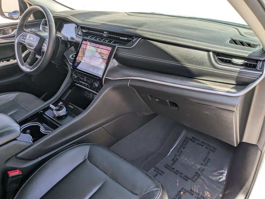 Thumbnail: 2023 Jeep Grand Cherokee - 29