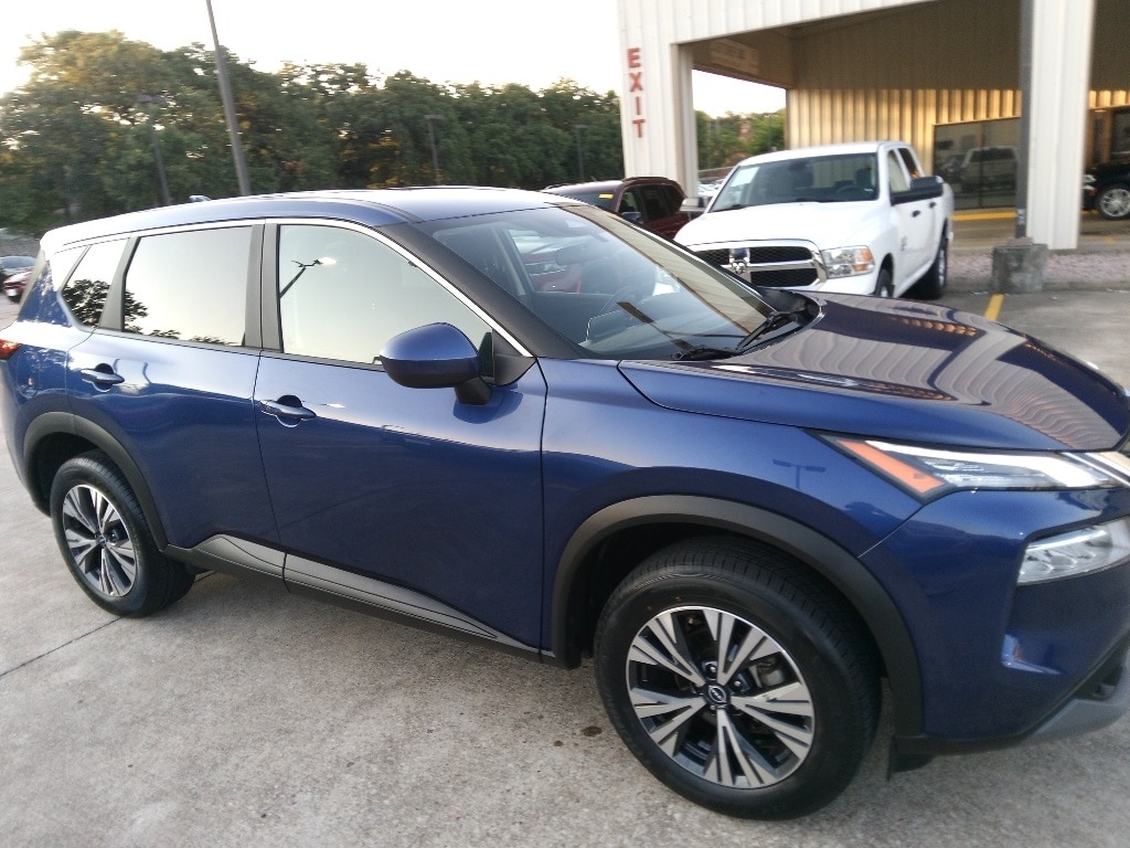 Thumbnail: 2023 Nissan Rogue - 8