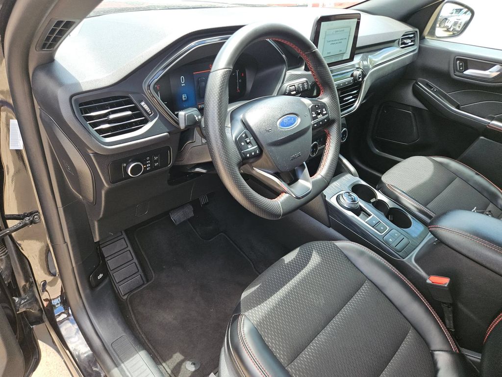 Thumbnail: 2025 Ford Escape - 15