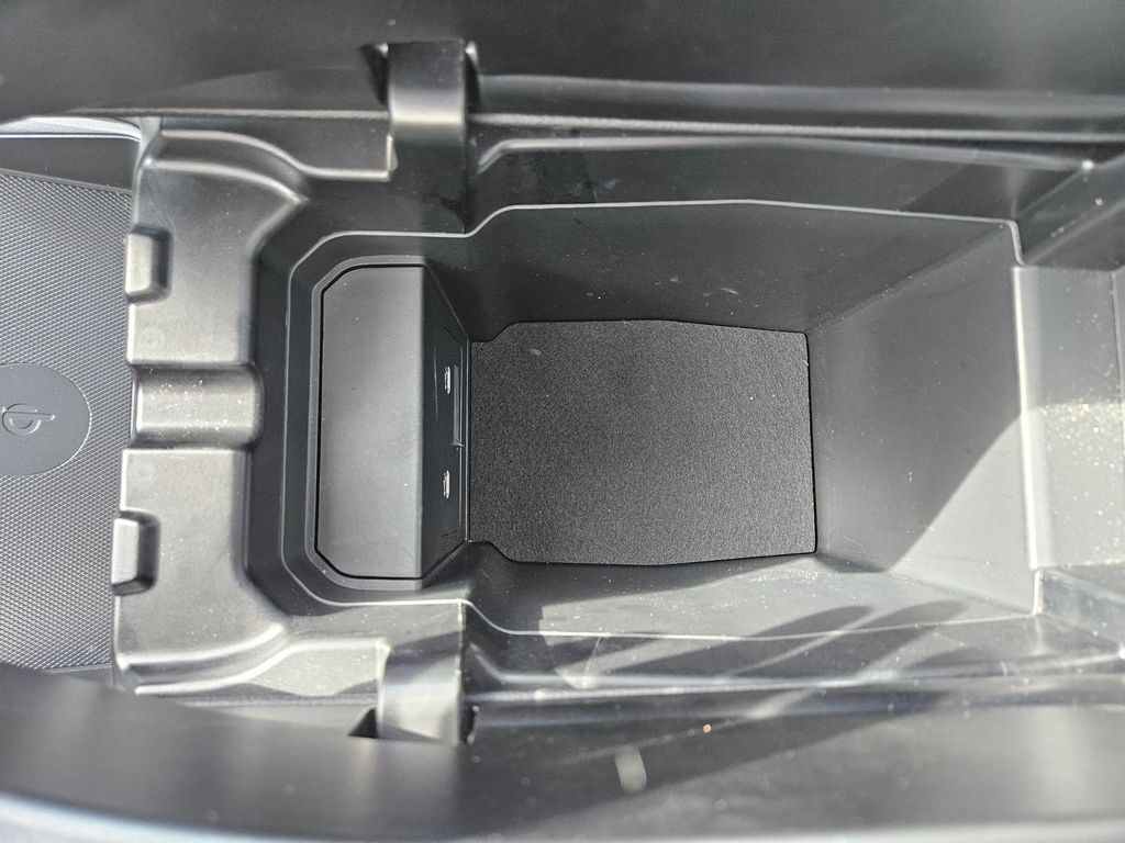 Thumbnail: 2025 Mazda CX-50 - 31