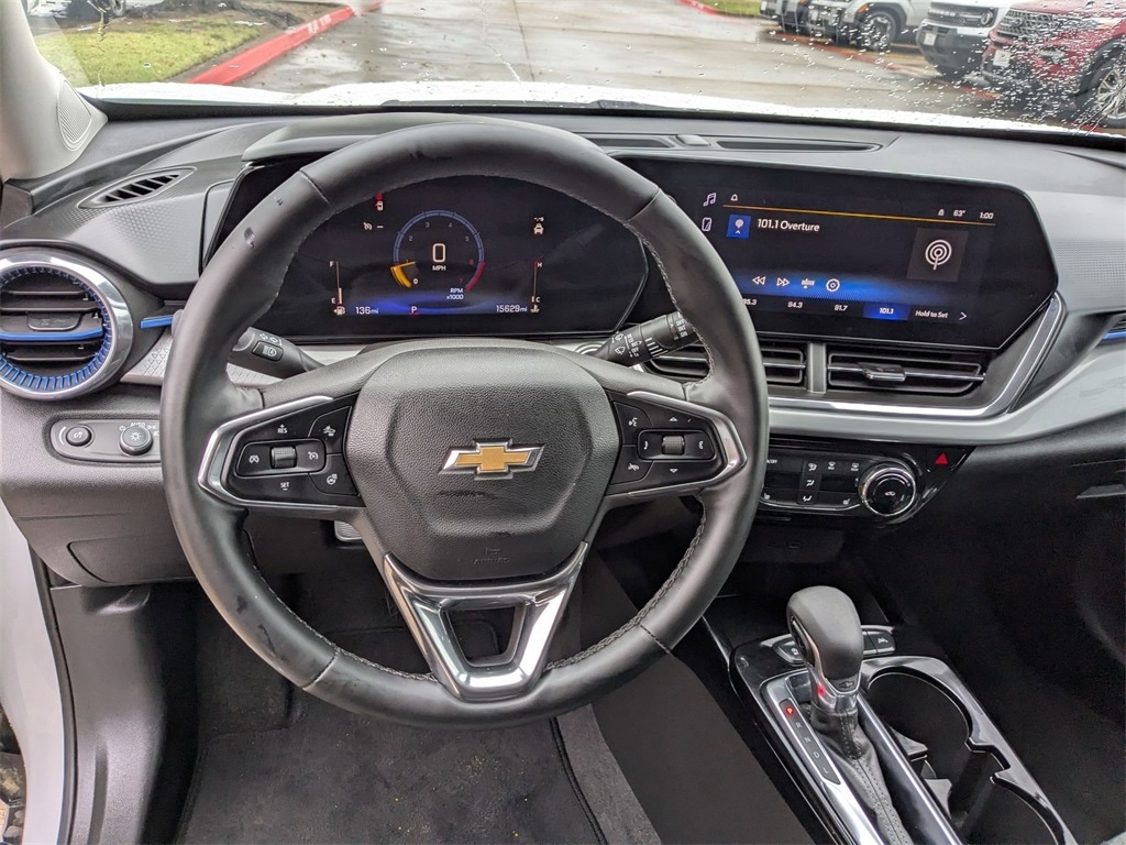 Thumbnail: 2025 Chevrolet Trax - 16