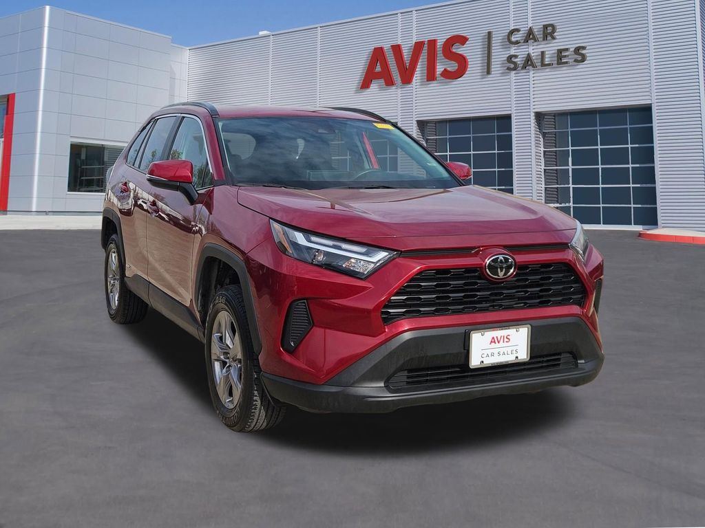 Thumbnail: 2025 Toyota RAV4 - 9