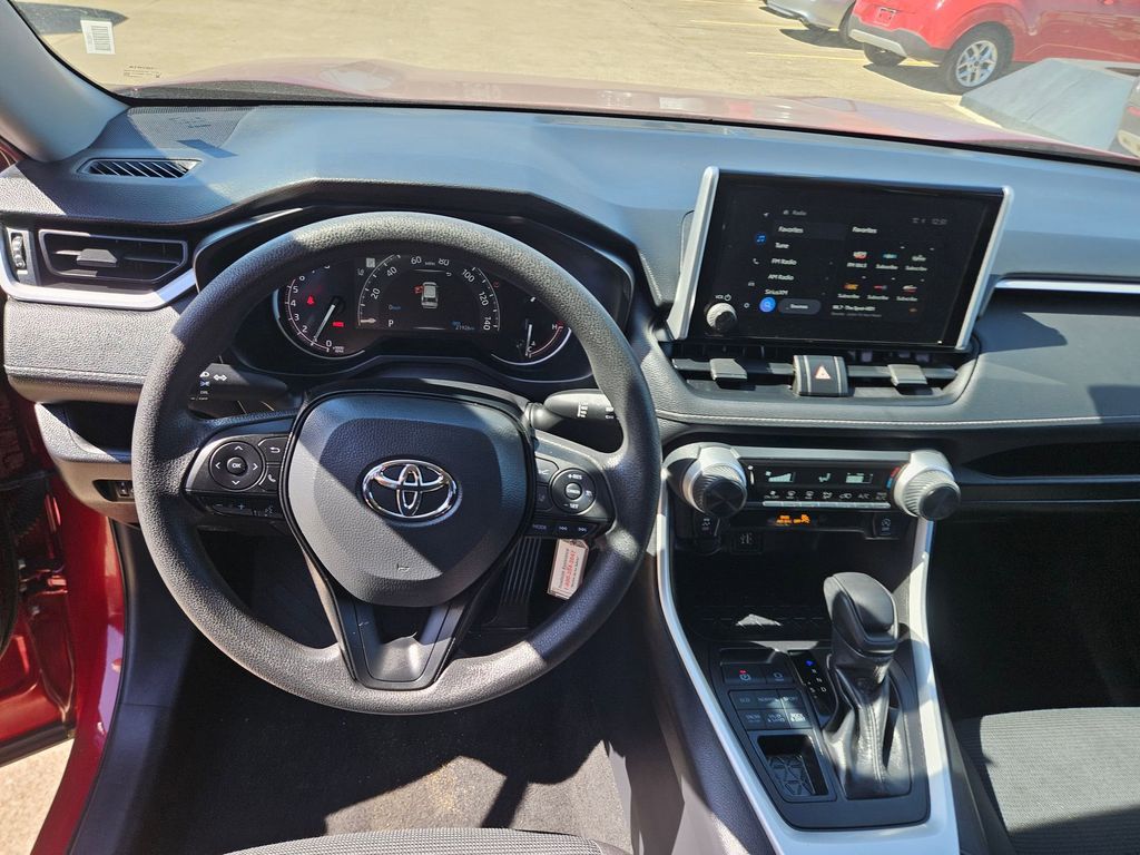 Thumbnail: 2025 Toyota RAV4 - 17