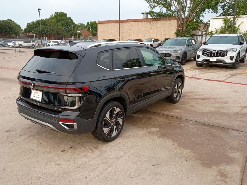 Thumbnail: 2025 Volkswagen Taos - 7
