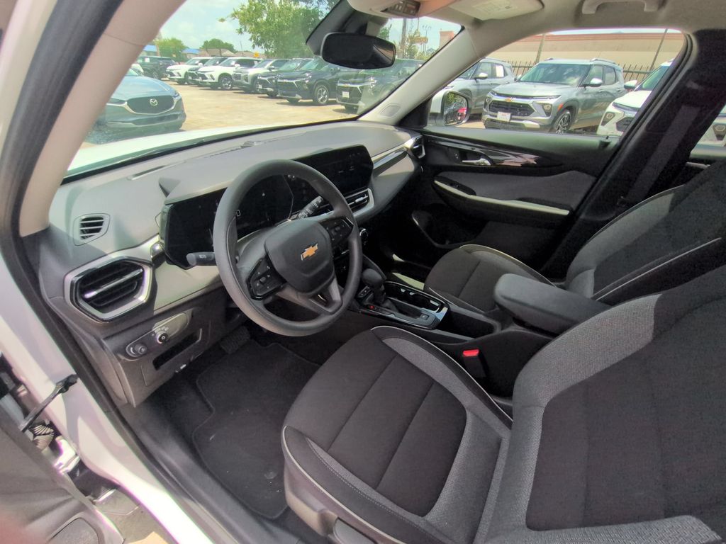 2025 Chevrolet Trailblazer LT - Photo 15
