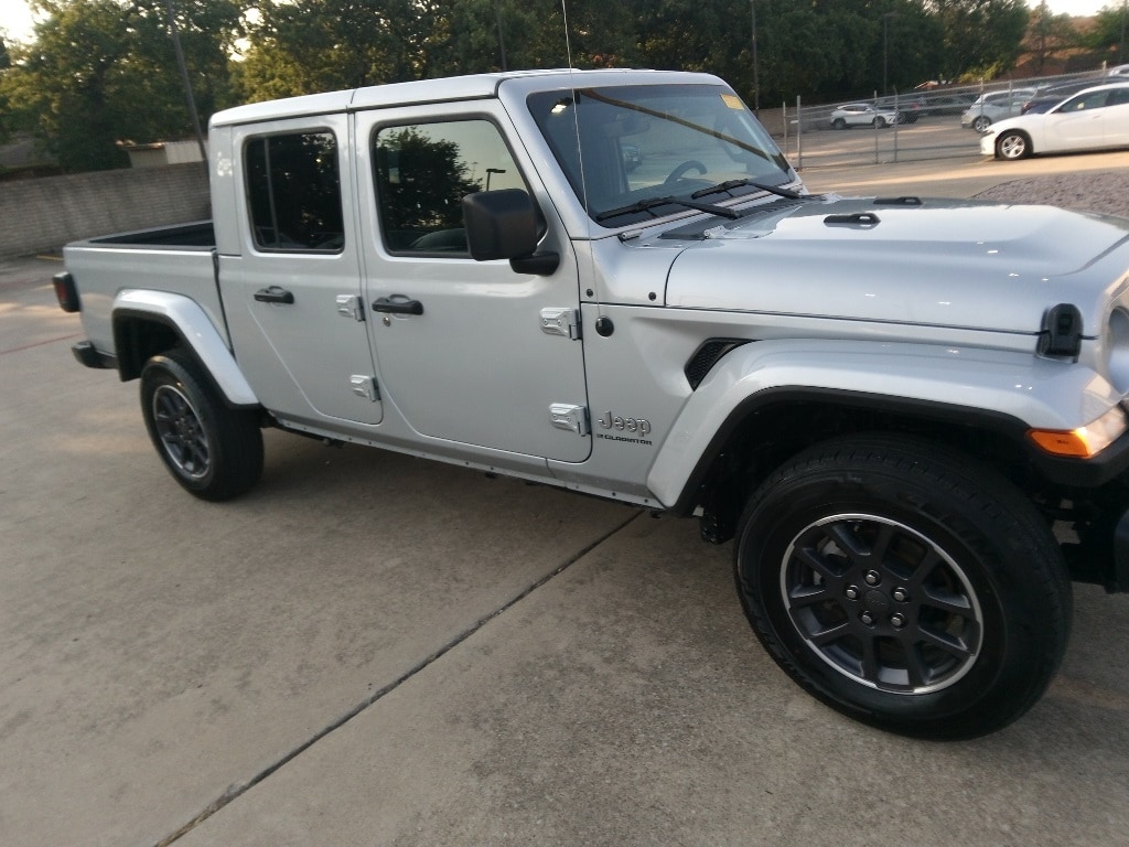 Thumbnail: 2023 Jeep Gladiator - 8