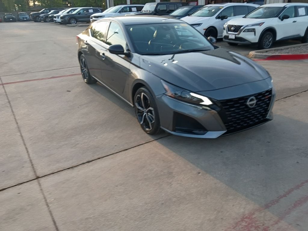 Thumbnail: 2025 Nissan Altima - 6