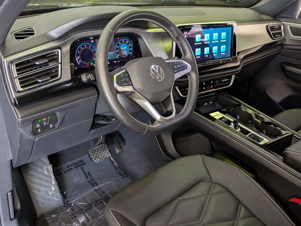 Thumbnail: 2025 Volkswagen Atlas - 14