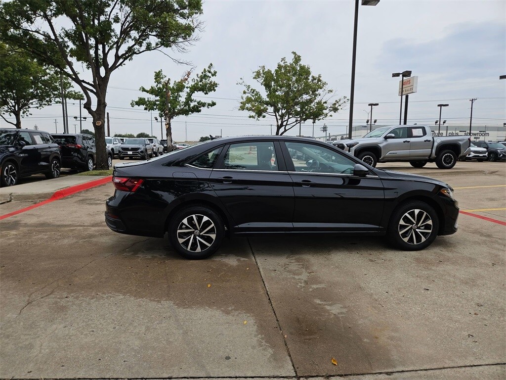 Thumbnail: 2025 Volkswagen Jetta - 6