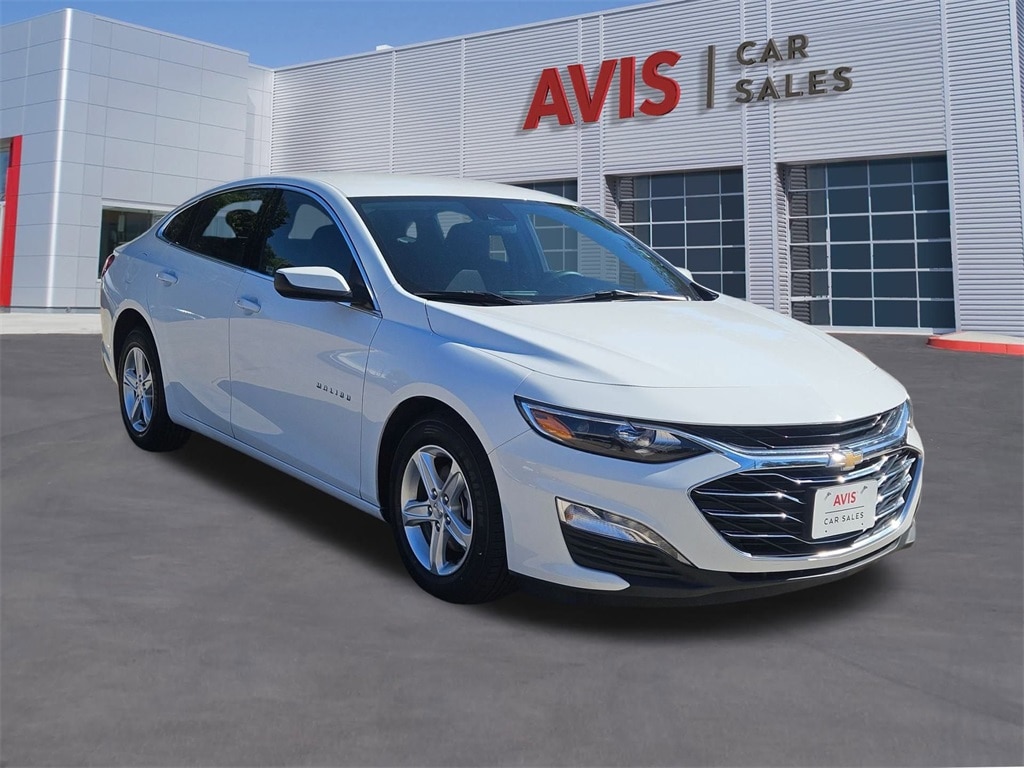 Thumbnail: 2024 Chevrolet Malibu - 9