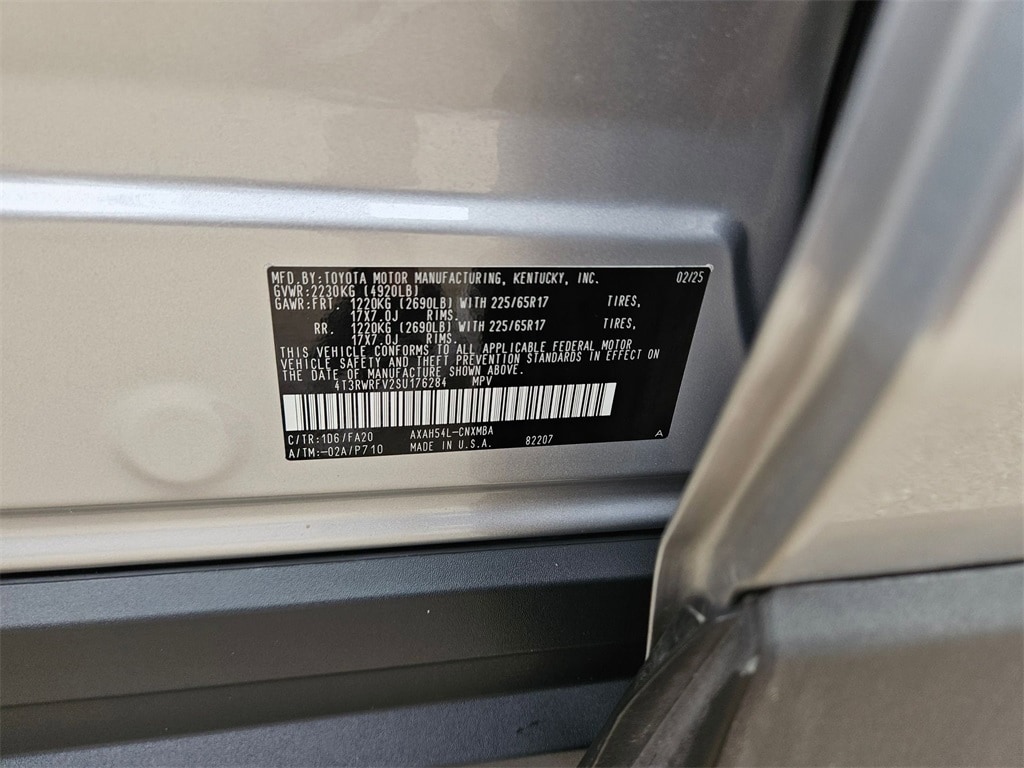 Thumbnail: 2025 Toyota RAV4 - 31