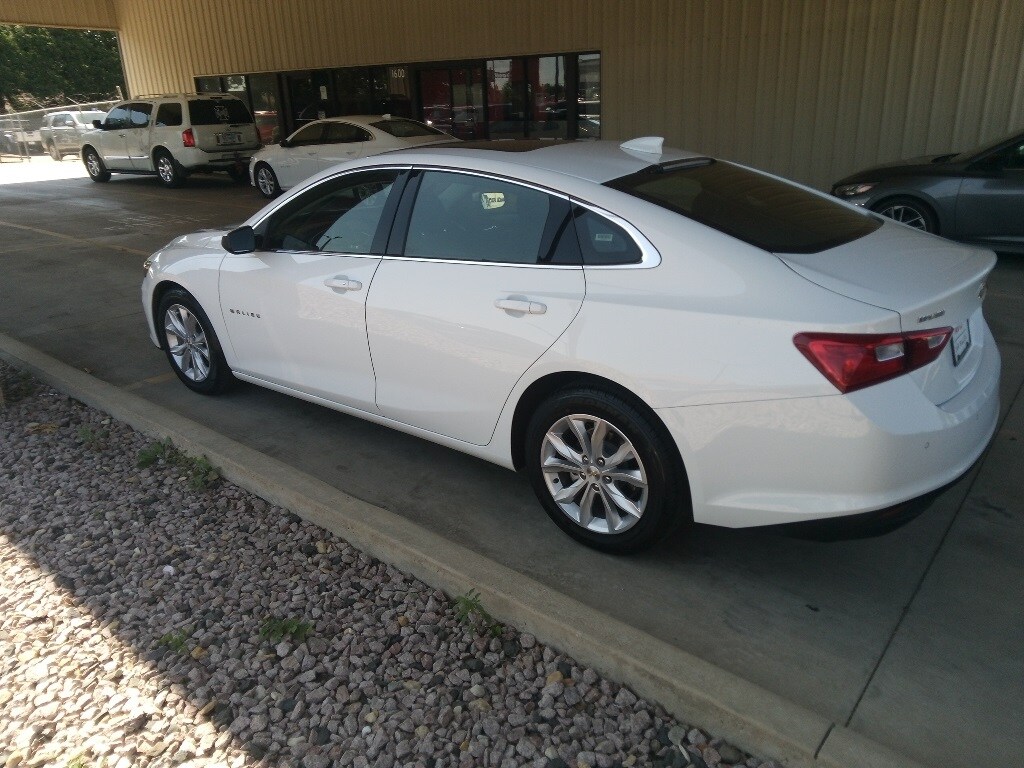 Thumbnail: 2024 Chevrolet Malibu - 4