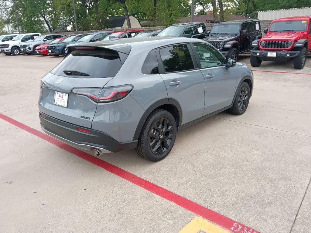 Thumbnail: 2025 Honda HR-V - 9