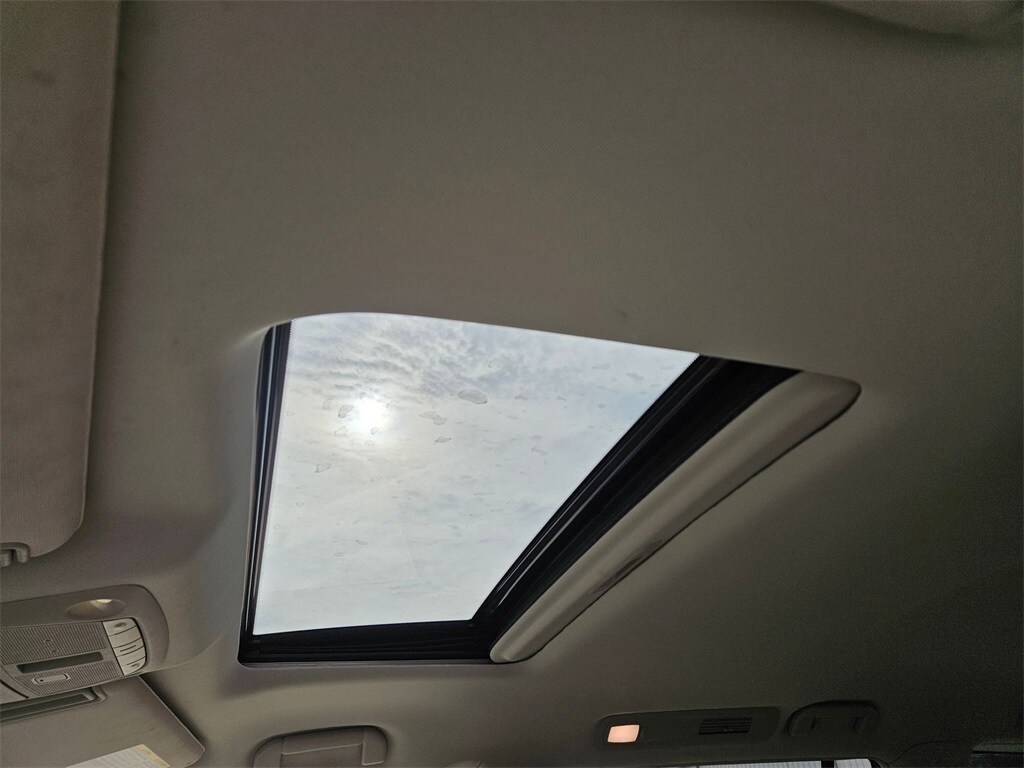 Thumbnail: 2023 INFINITI QX80 - 24