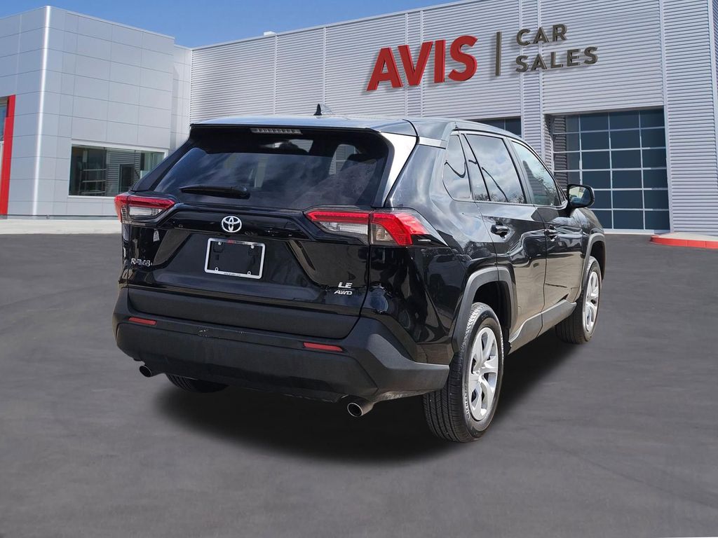 Thumbnail: 2025 Toyota RAV4 - 6