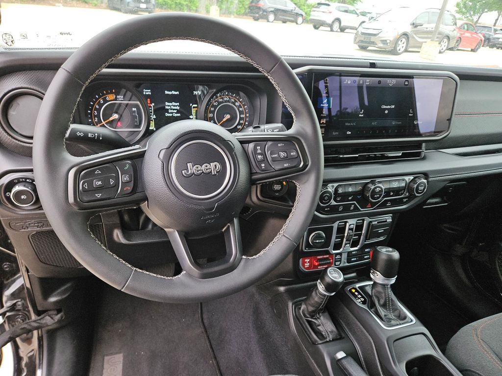 Thumbnail: 2025 Jeep Wrangler - 17