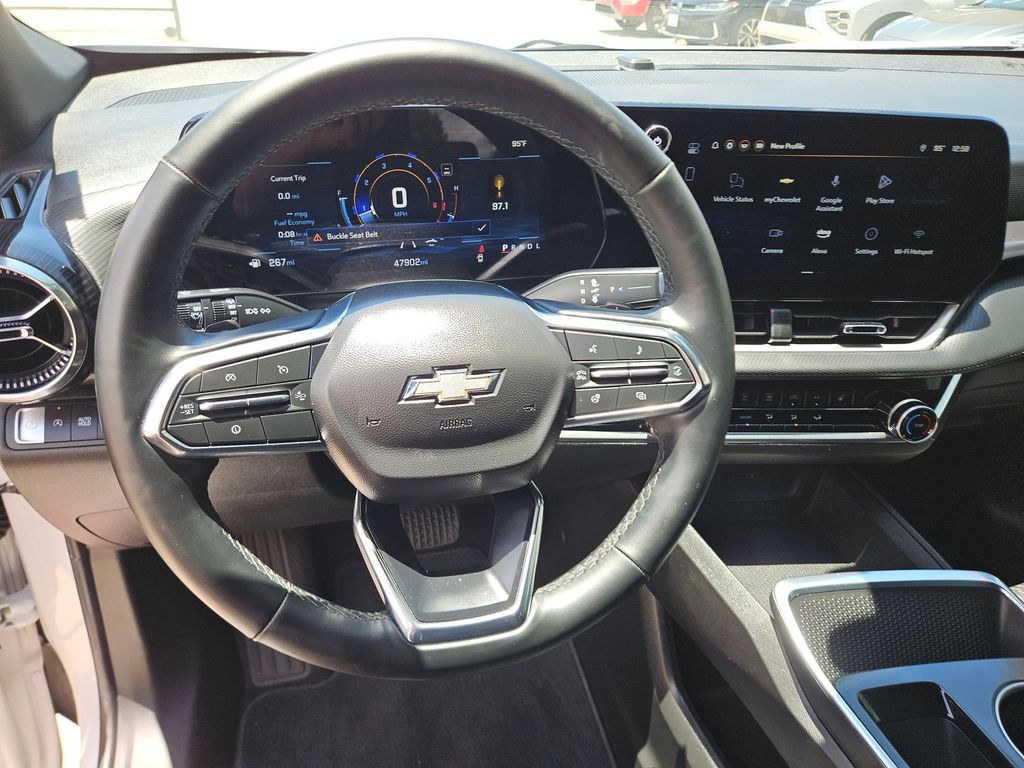 Thumbnail: 2025 Chevrolet Equinox - 17