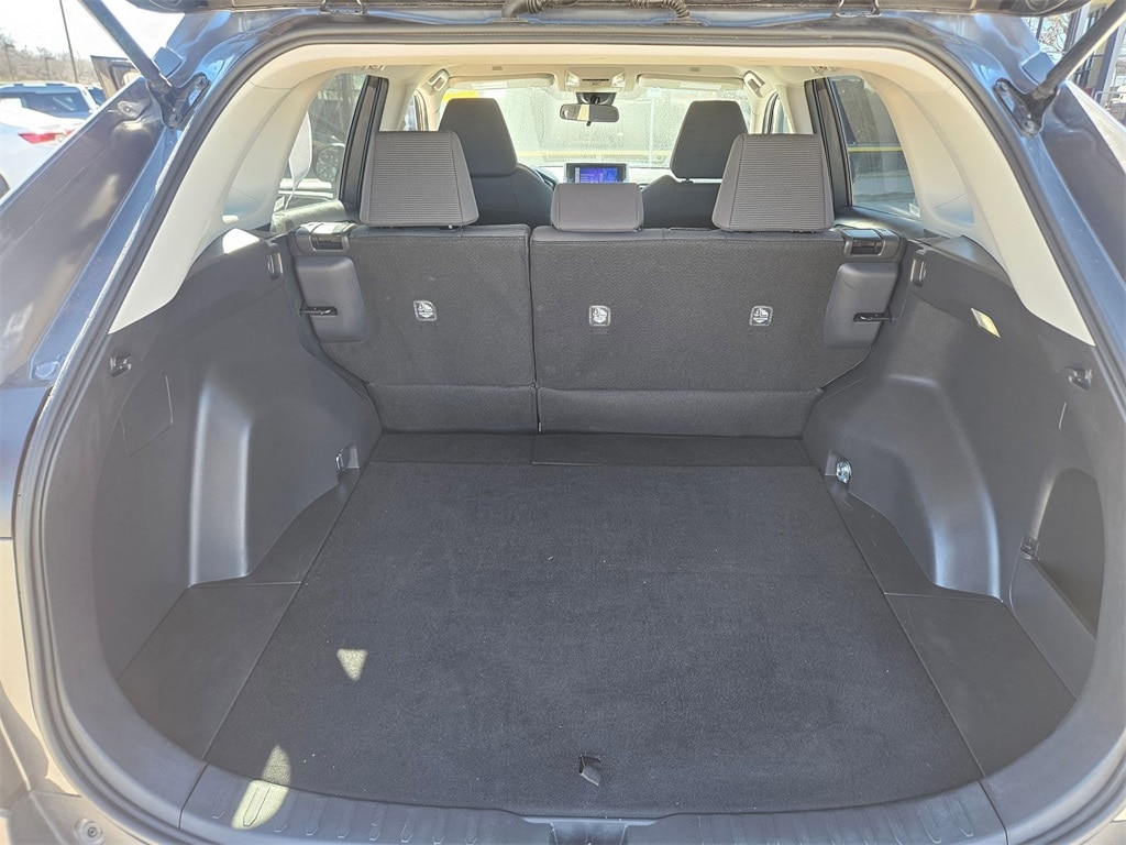 Thumbnail: 2025 Toyota RAV4 - 25