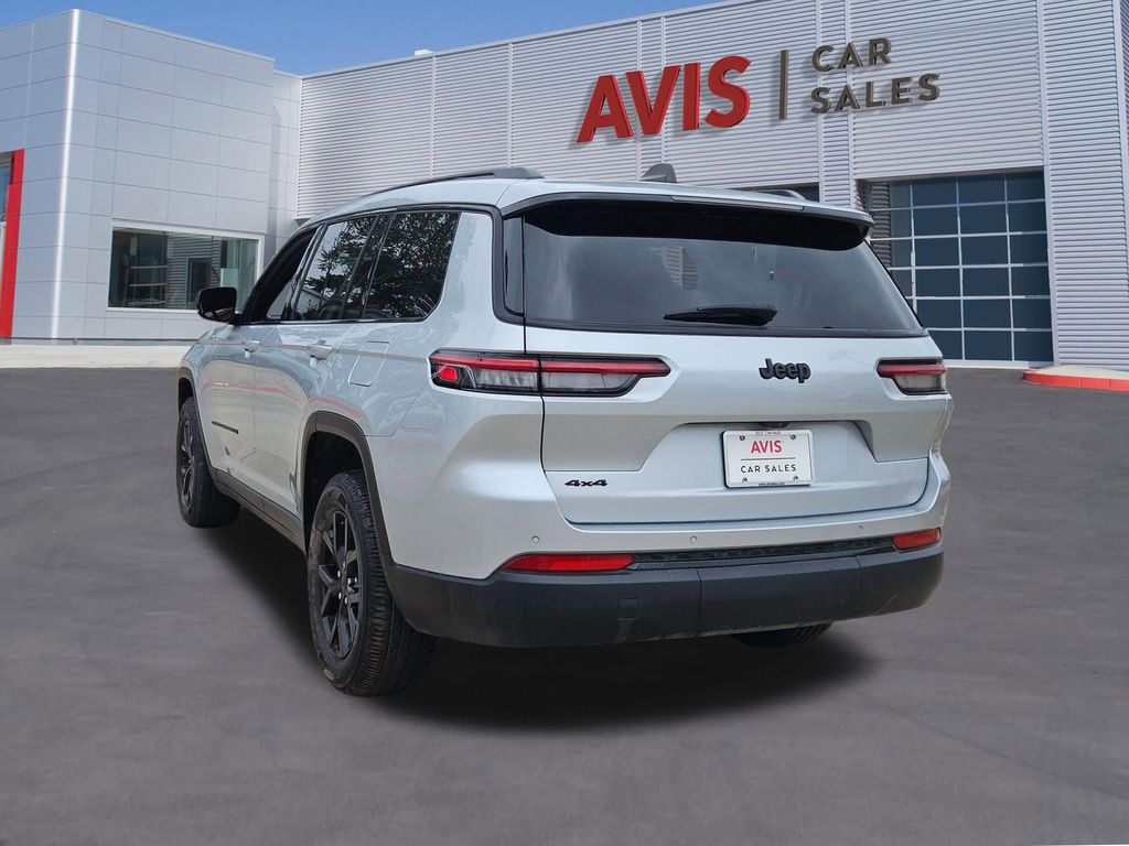 Thumbnail: 2024 Jeep Grand Cherokee L - 3