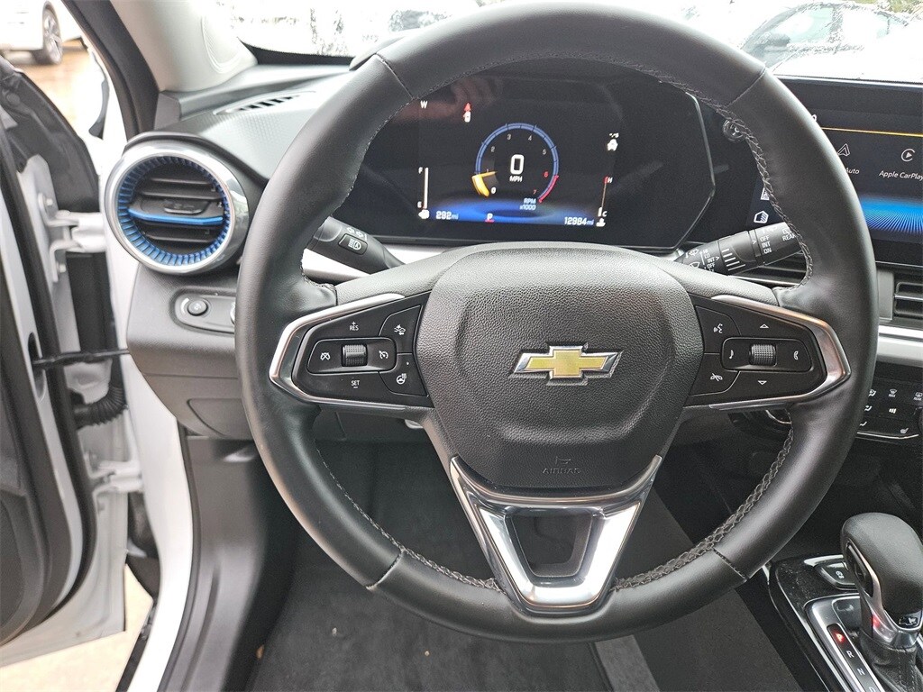 Thumbnail: 2025 Chevrolet Trax - 17