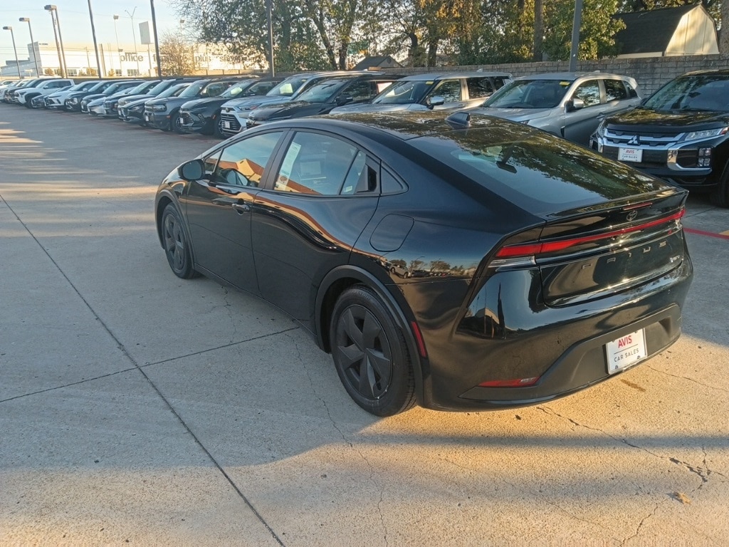 Thumbnail: 2025 Toyota Prius - 12