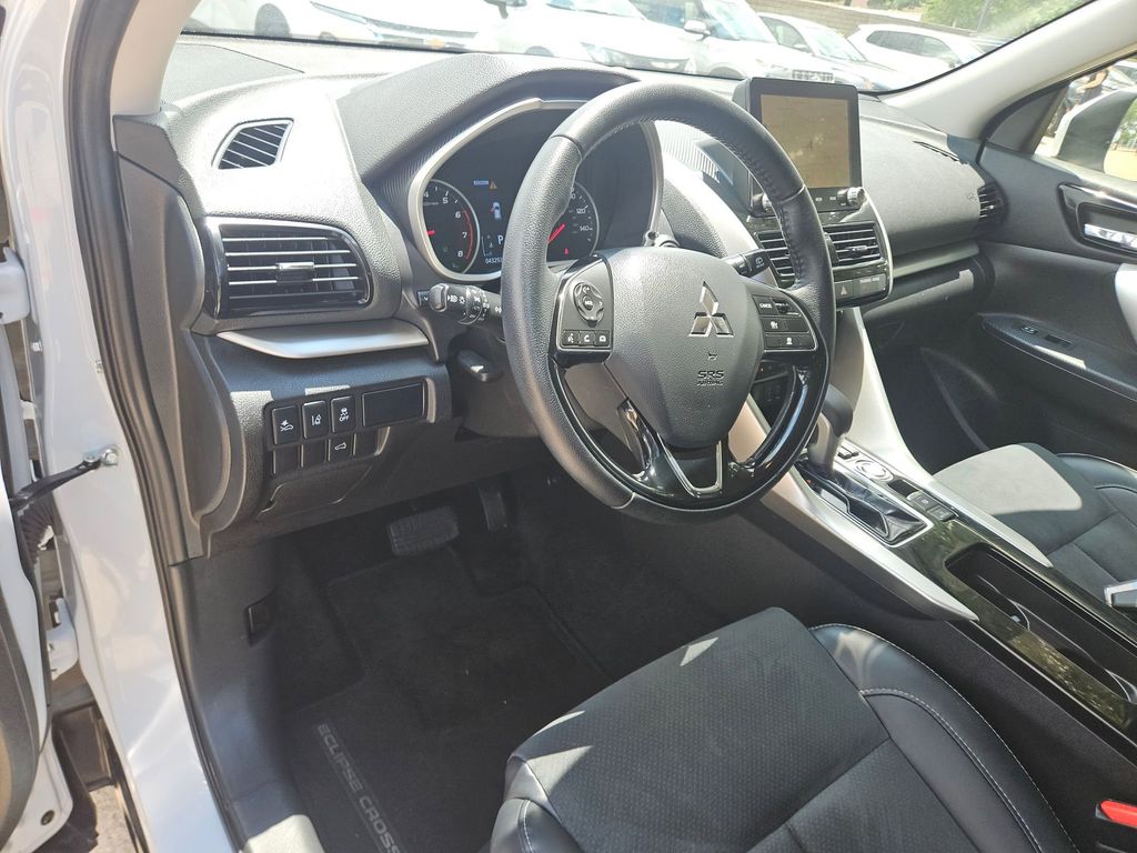Thumbnail: 2025 Mitsubishi Eclipse Cross - 15
