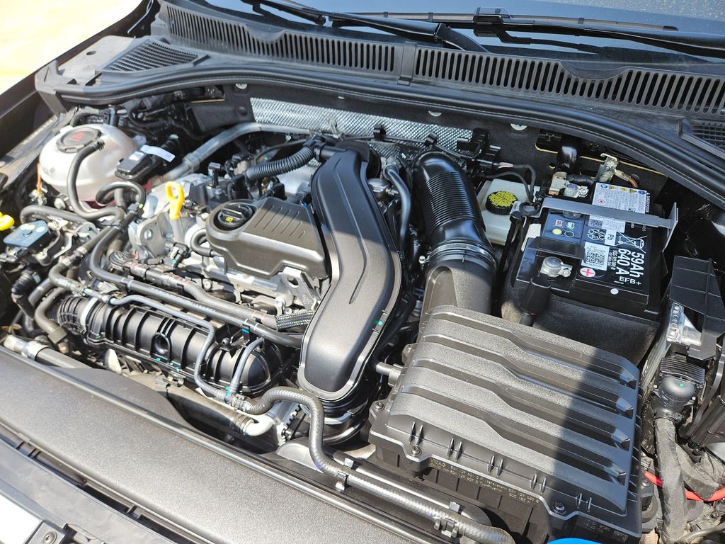 Thumbnail: 2025 Volkswagen Jetta - 23