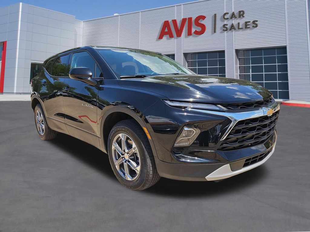 Thumbnail: 2025 Chevrolet Blazer - 3