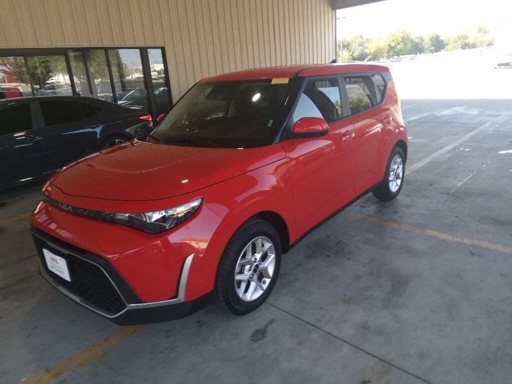 Used 2023 Kia Soul For Sale at AVIS Car Sales VIN KNDJ23AU4P7208403