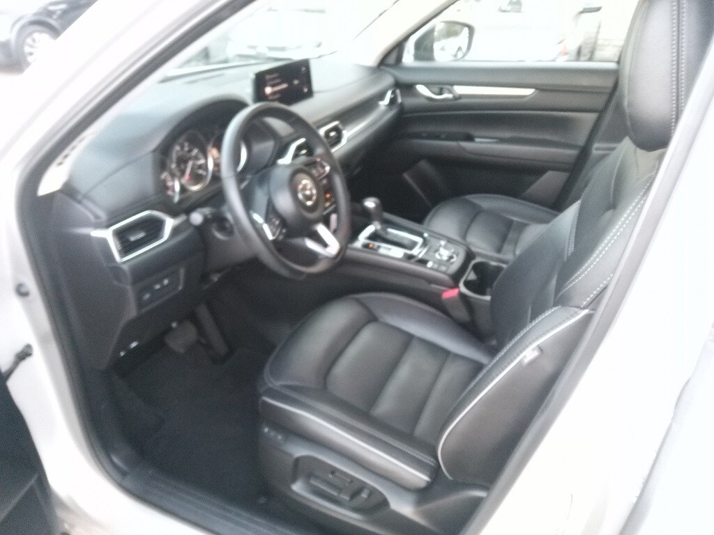 2025 Mazda CX-5 2.5 S Preferred photo 3