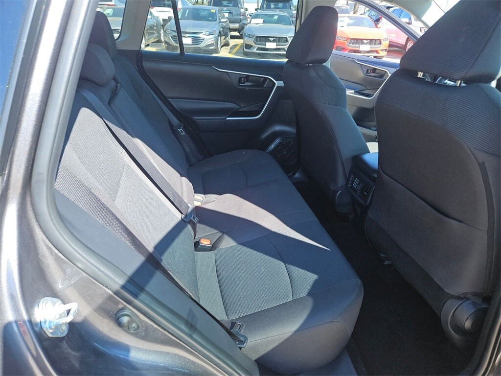 Thumbnail: 2025 Toyota RAV4 - 28