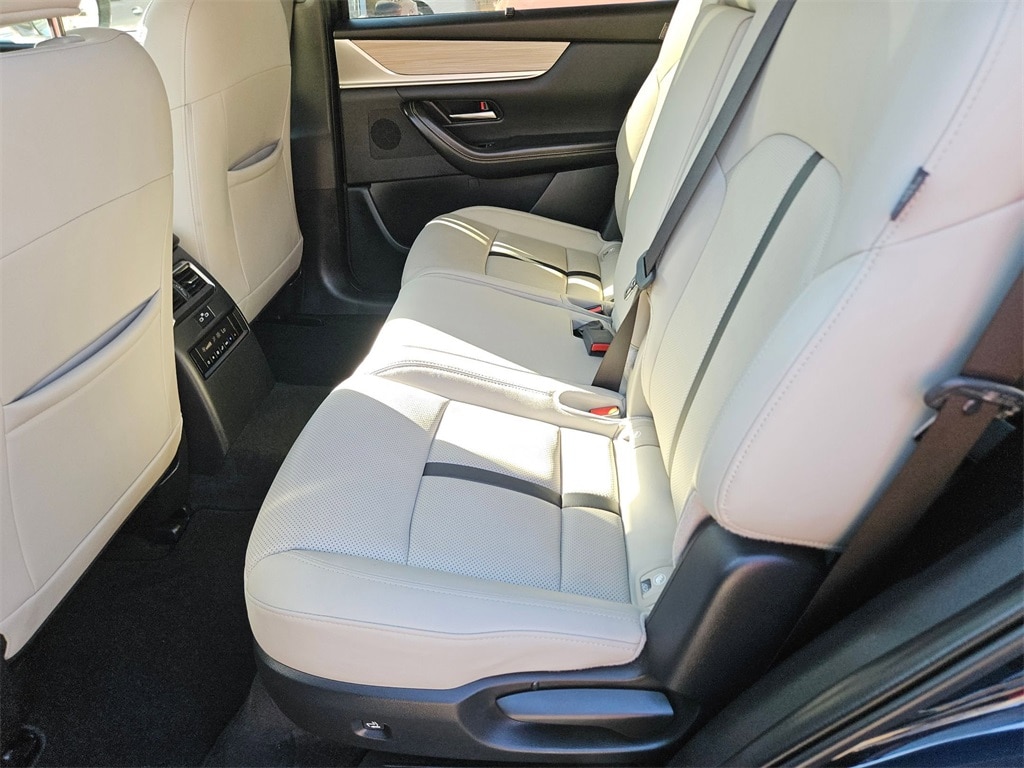 Thumbnail: 2025 Mazda CX-90 - 24