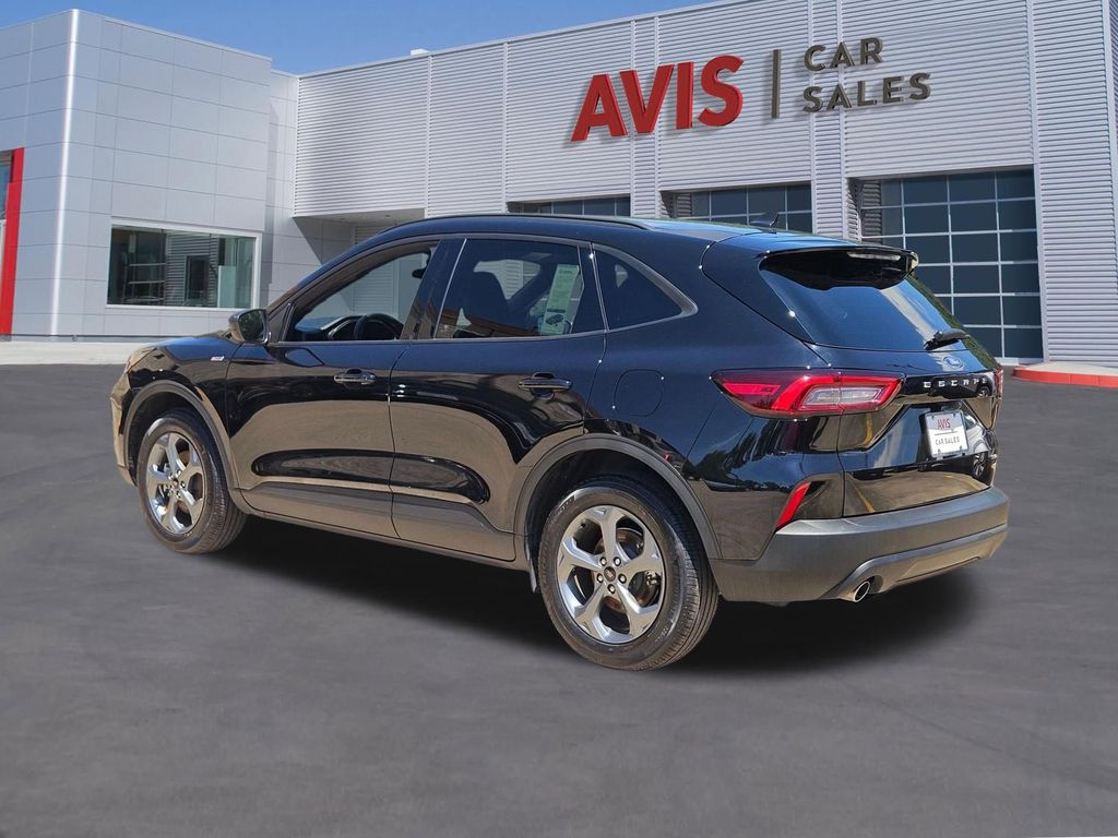 Thumbnail: 2025 Ford Escape - 9