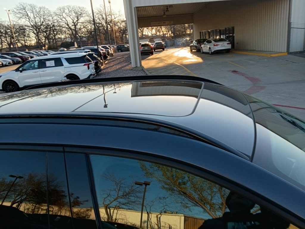 Thumbnail: 2025 Mazda CX-50 - 8