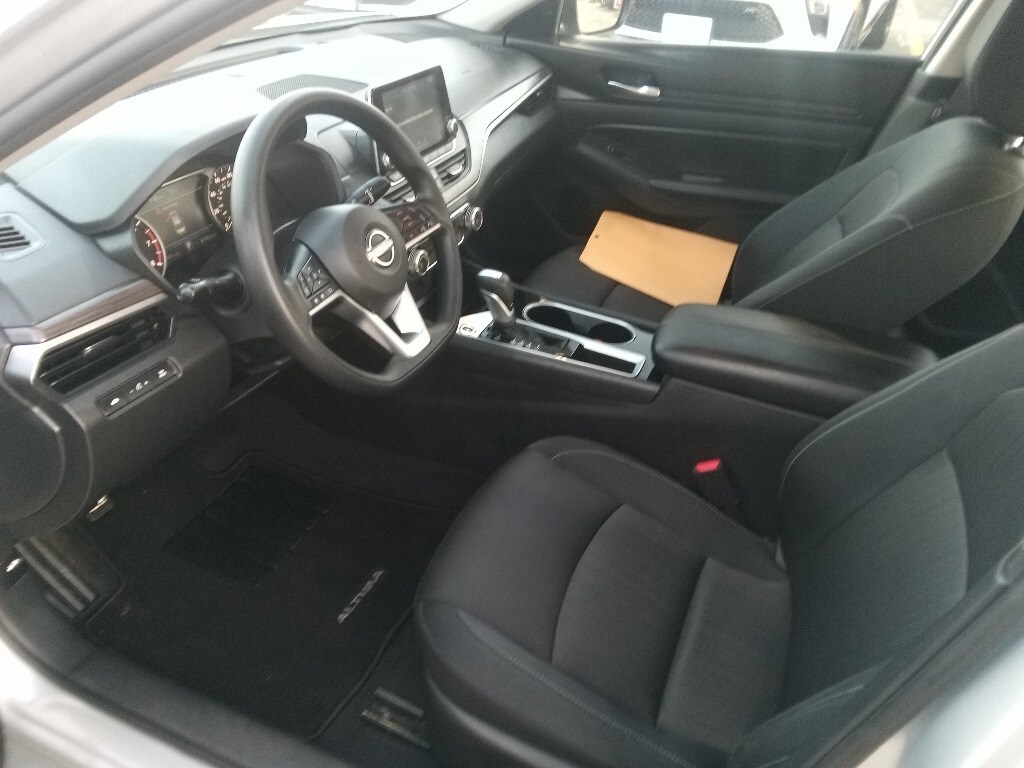 Thumbnail: 2024 Nissan Altima - 9
