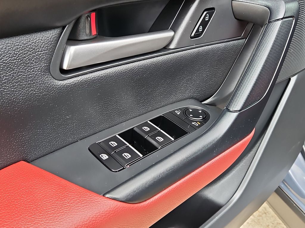 Thumbnail: 2025 Mazda CX-50 - 13