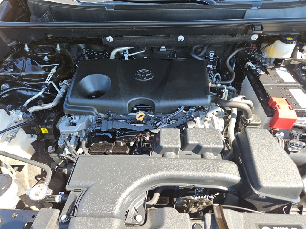 Thumbnail: 2025 Toyota RAV4 - 32