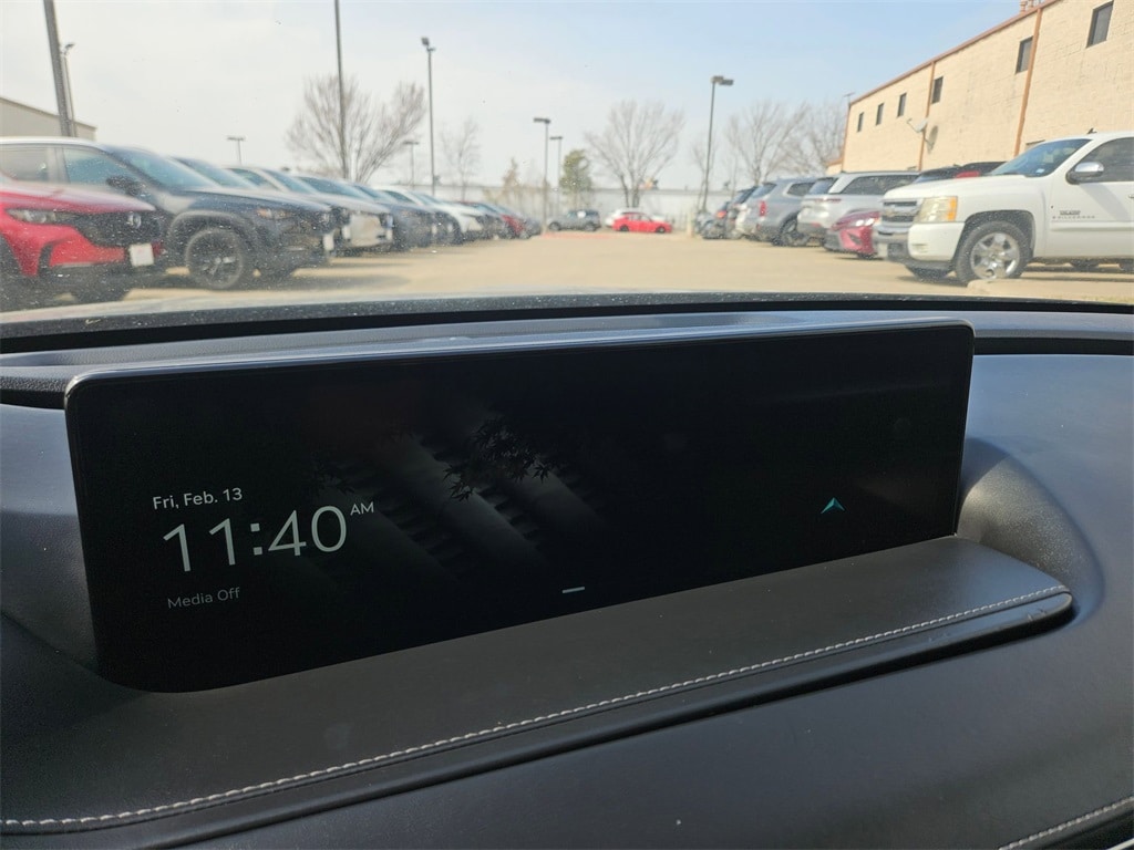 Thumbnail: 2023 Genesis G80 - 21